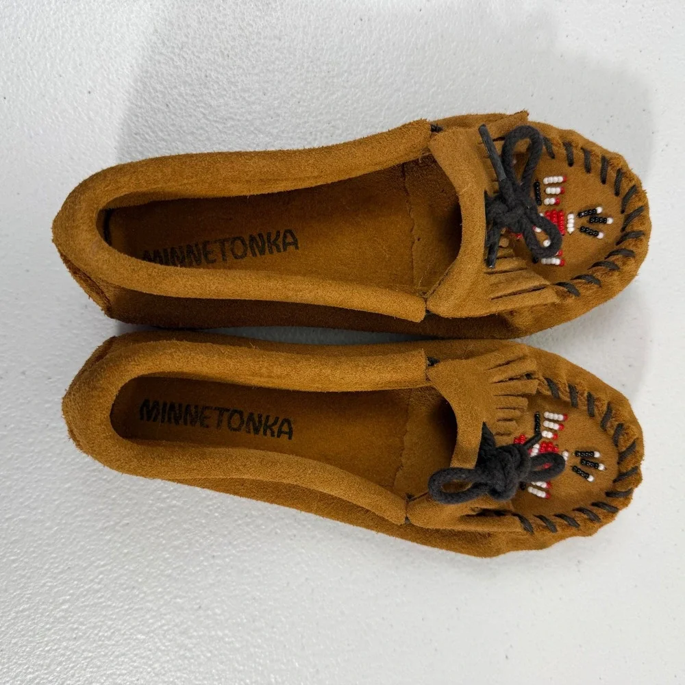 Minnetonka Kids Thunderbird Brown Suede Beaded Moccasin Shoes Size 12 2602